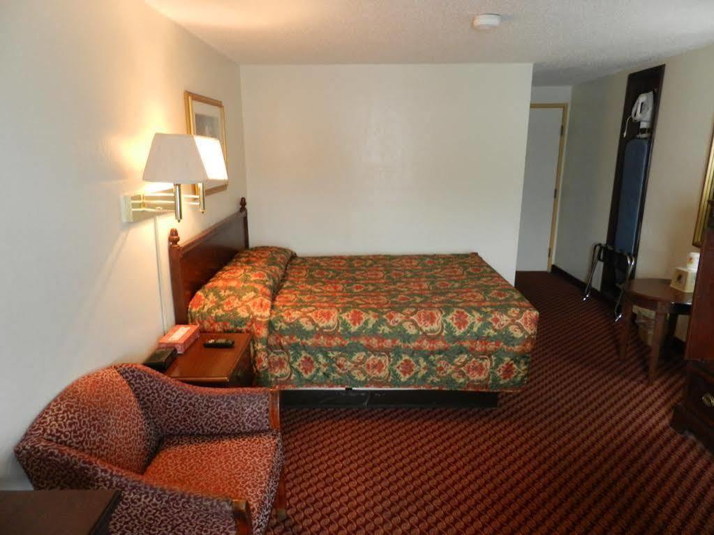 Baymont Inn & Suites By Wyndham Liberty Dış mekan fotoğraf