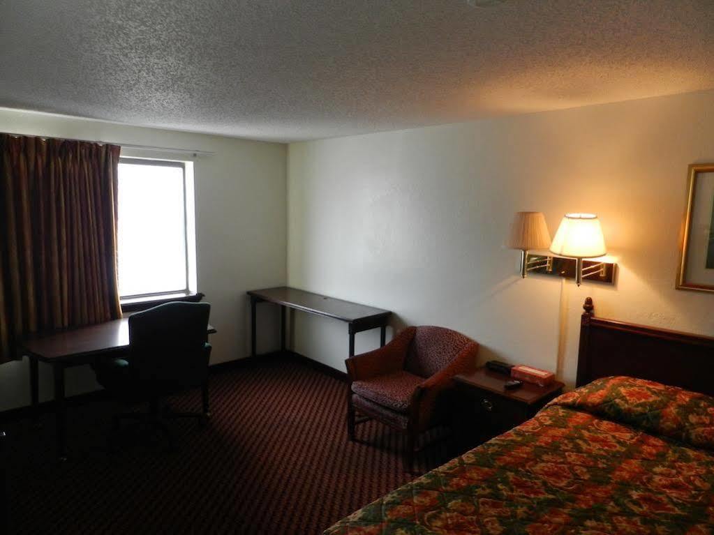 Baymont Inn & Suites By Wyndham Liberty Dış mekan fotoğraf
